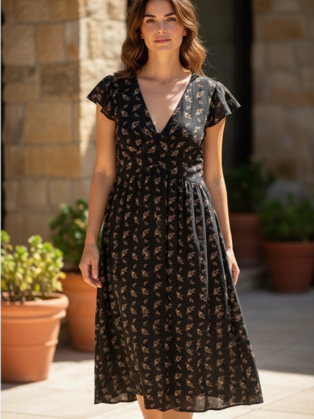 NWT: size Small Women’s Black Floral V-Neck Midi Dress